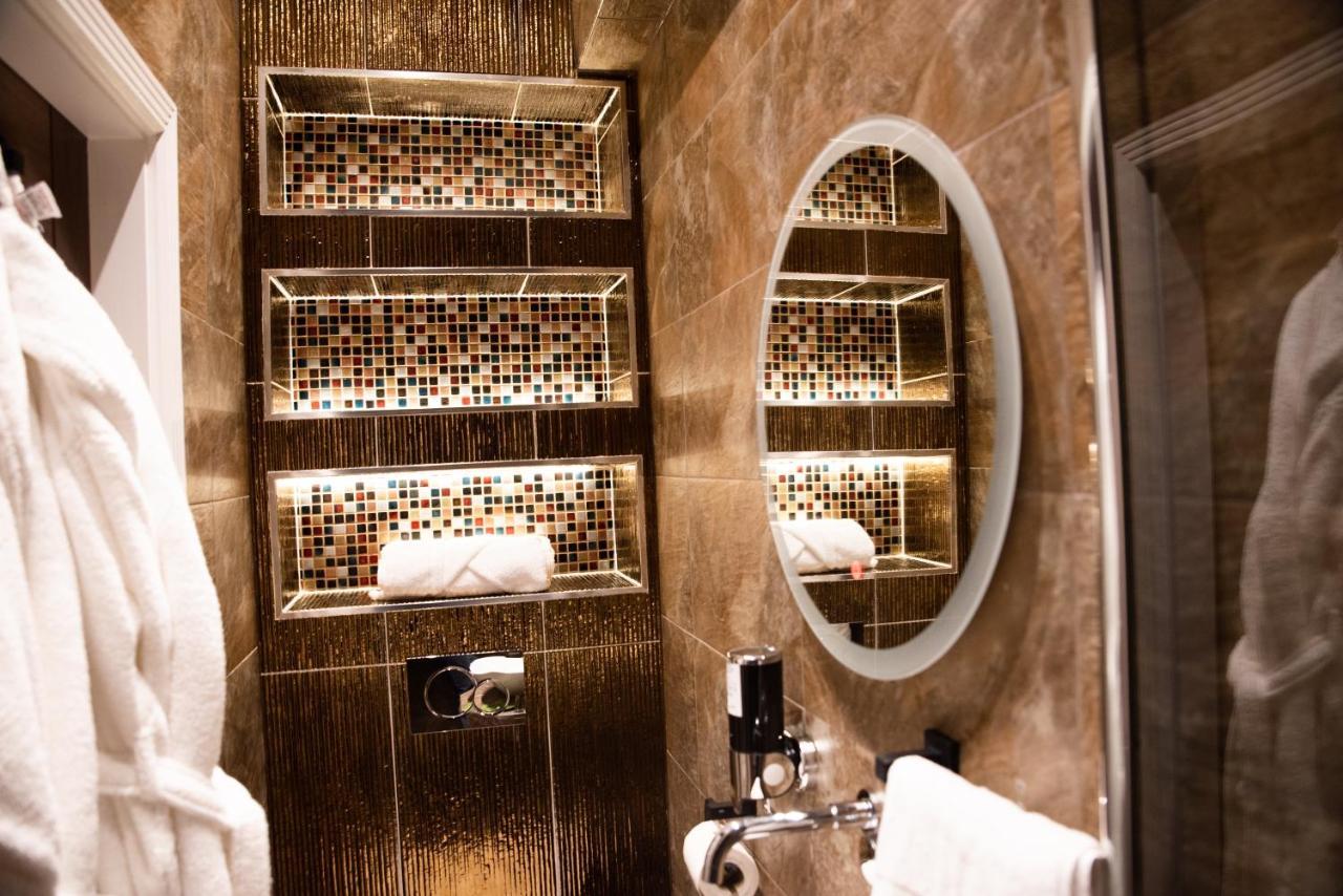 Domo Boutique Hotel Олдбери Экстерьер фото